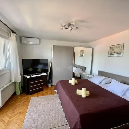 Apartments Veli Rat Apartment