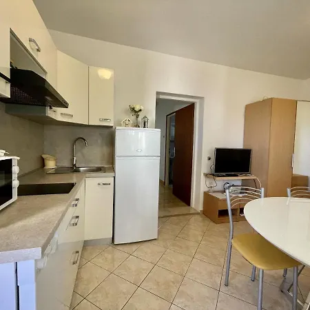 Apartments Veli Rat Veli Rat