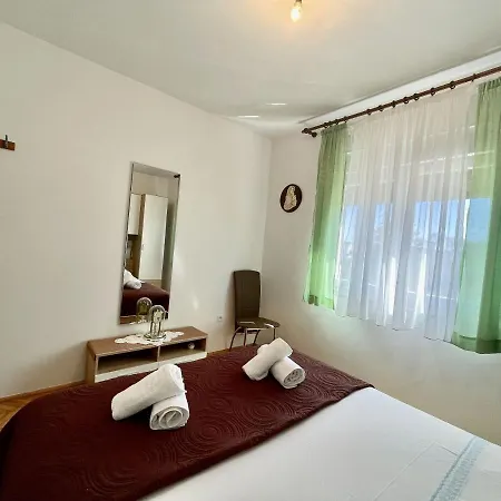 Apartments Veli Rat * Veli Rat