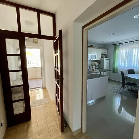 Apartments Veli Rat Apartment *