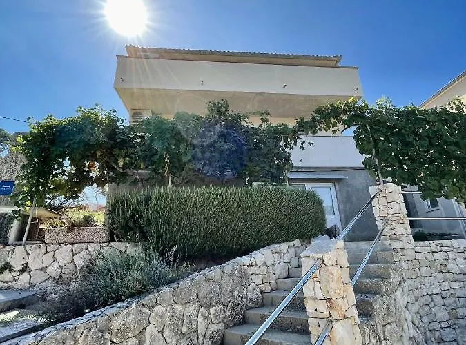 Apartments Veli Rat דירה