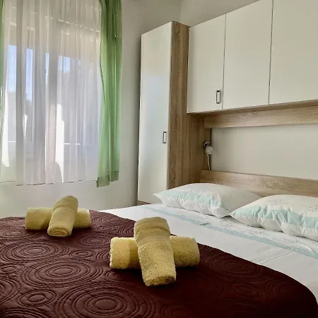 Apartments Veli Rat ベリ・ラット