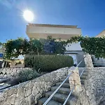 Apartments Veli Rat Apartman