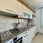 Apartments Veli Rat * Veli Rat