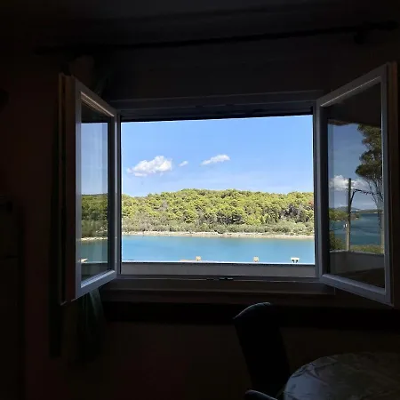 Apartments Veli Rat * Veli Rat