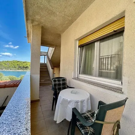 Apartments Veli Rat Apartament